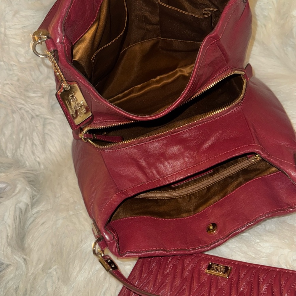COACH BAG SET USE ONCE LIKE NEW - Picture 7 of 15